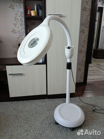 Лампа настольная