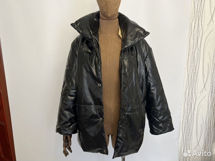 Куртка женская новая 44 46