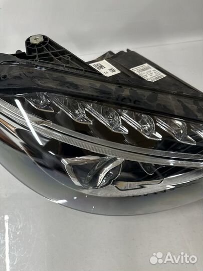 Правая фара дорестайлинг LED Mercedes W205