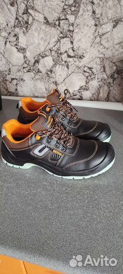 Ботинки рабочие мужские 43 размера новые