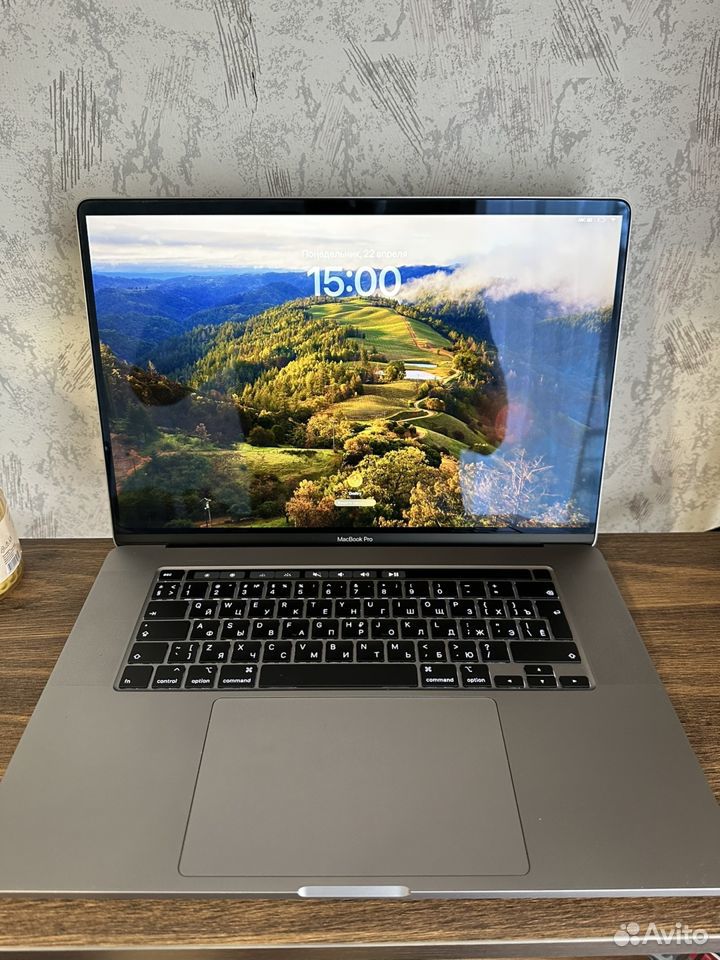 Macbook Pro 16-inch