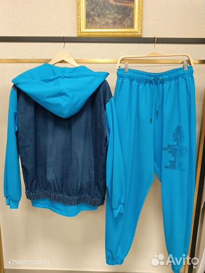 Спортивный костюм