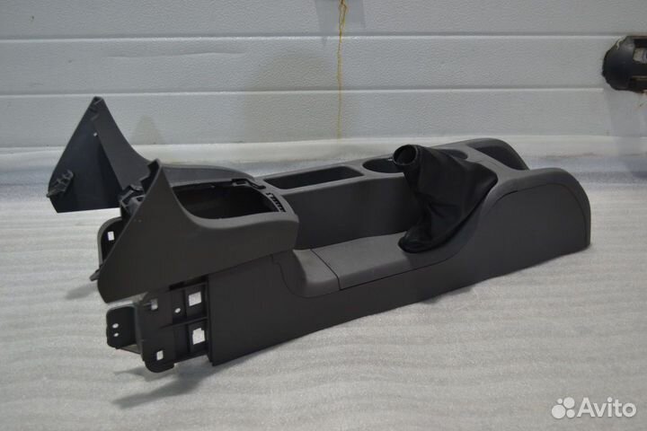 Консоль центральная Ford Focus 2