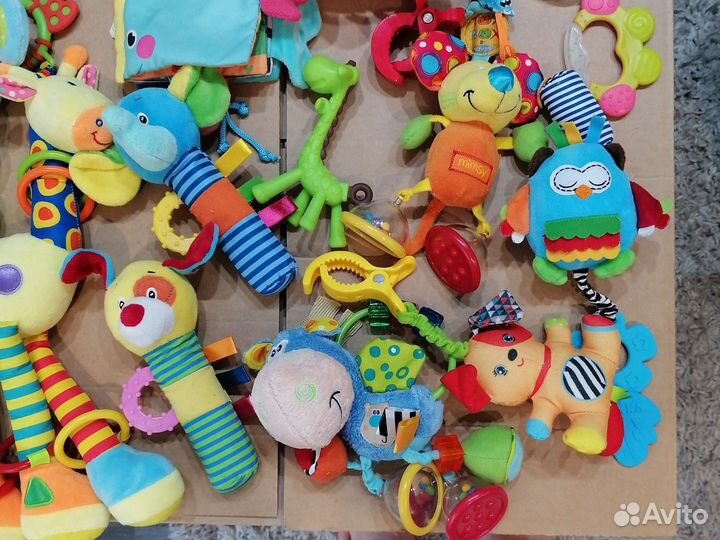 Игрушки погремушки детские
