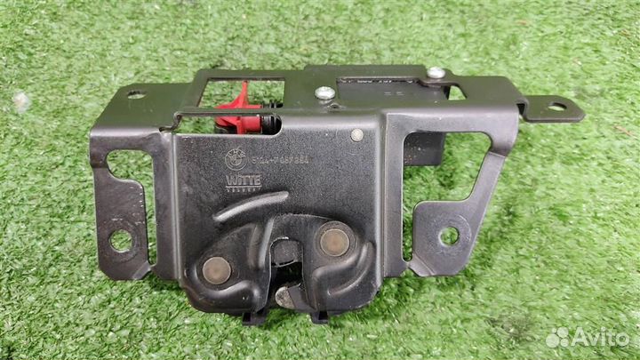 Замок крышки багажника BMW X3 (E83) 2004