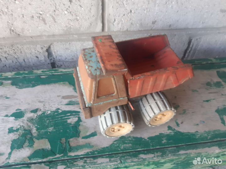 Игрушка машинка железная СССР