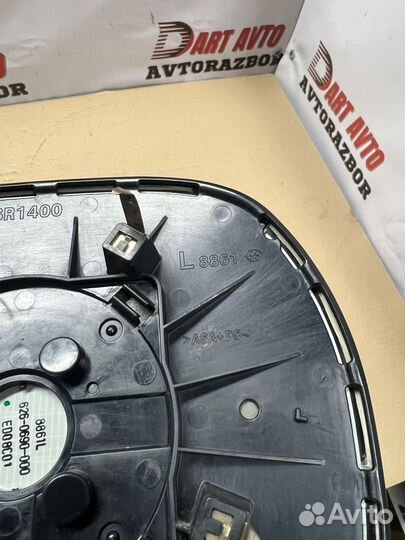 Левый зеркальный элемент Lеxus LX 450