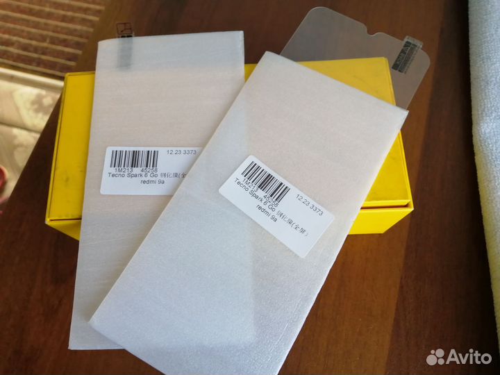 2 стекла на телефон Tecno Spark 6 Go и redmi 9a