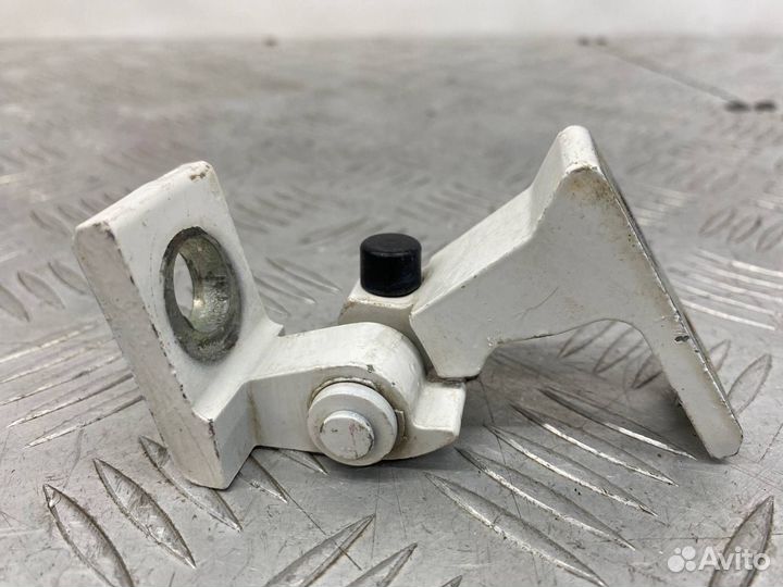 Б/У петля двери задний правый Volkswagen Polo 602