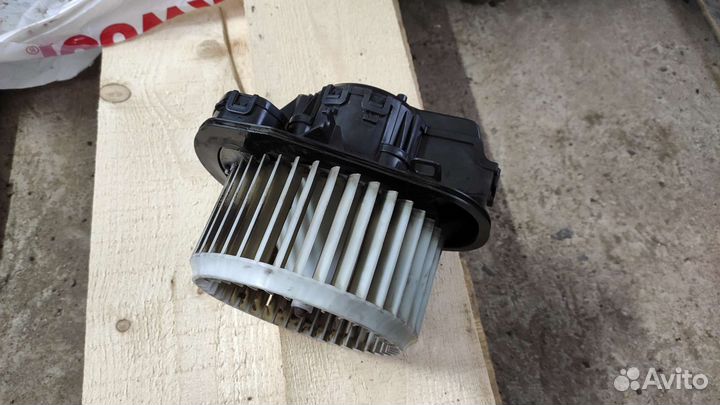 Вентилятор печки отопителя volkswagen Touareg II