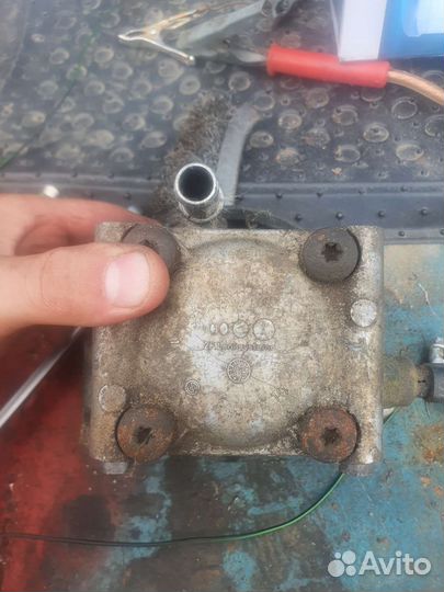 Насос гур Ford focus 1 7611 332 128