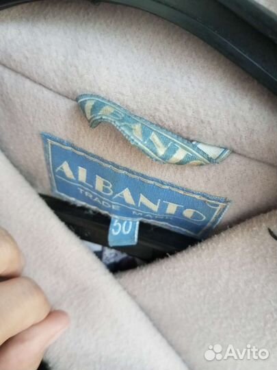 Пальто 48/50р демисезонная