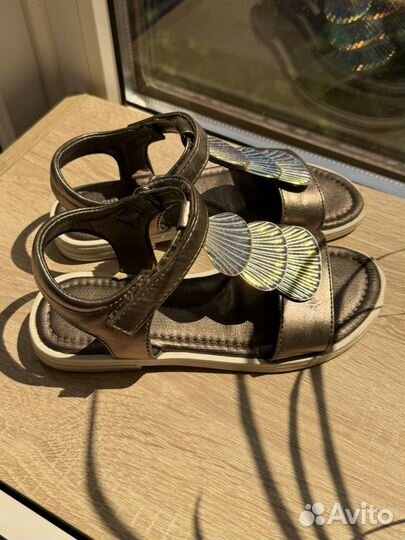 Сандалии для девочки 31 размер Futurino