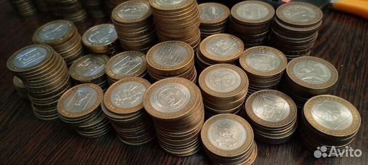 Биметаллические 10-е монеты