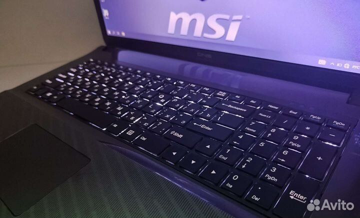 Мощный игровой ноутбук 17.3,i7-2.9ghz,gtx950m,16gb