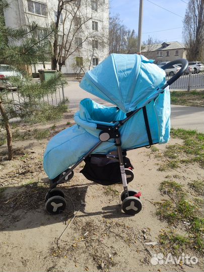 Коляска прогулочная