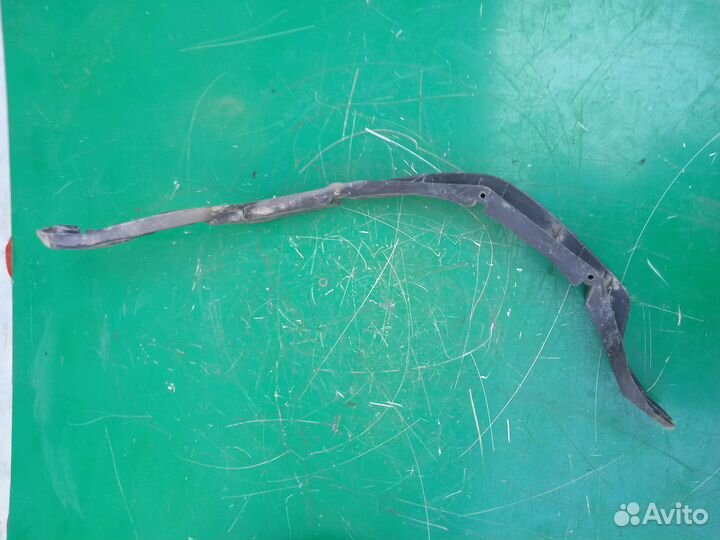 Кронштейн крепления заднего бампера Opel Astra H с