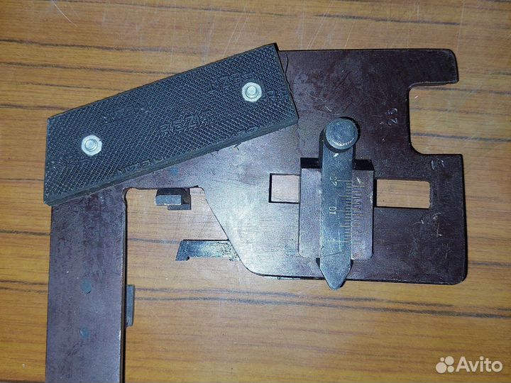 Измерительный шаблон для железной дороги