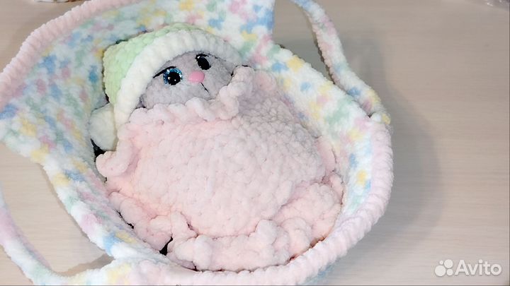 Зайчик в люльке