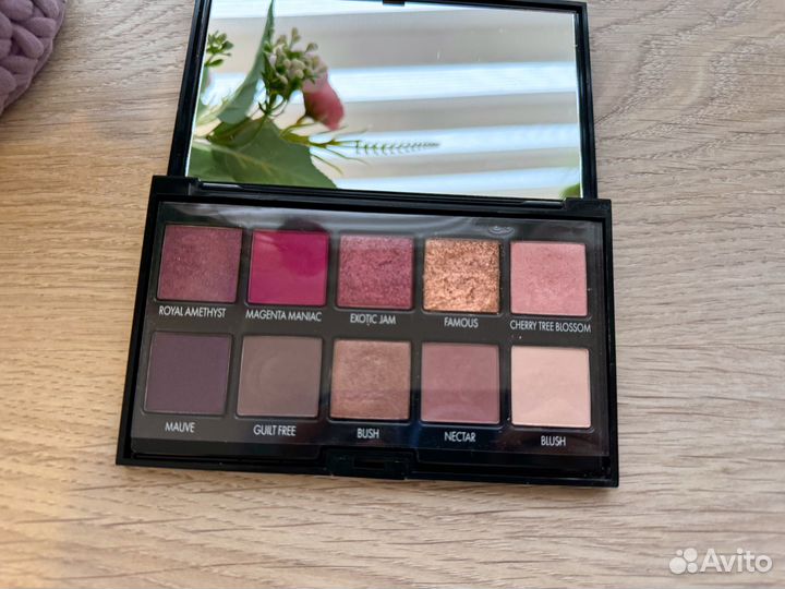 Палетка теней Pupa bright violet фиолетовый