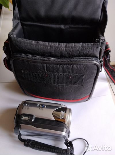 Видеокамера JVC Everio GZ-MG21