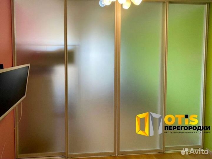 Стеклянная перегородка лофт