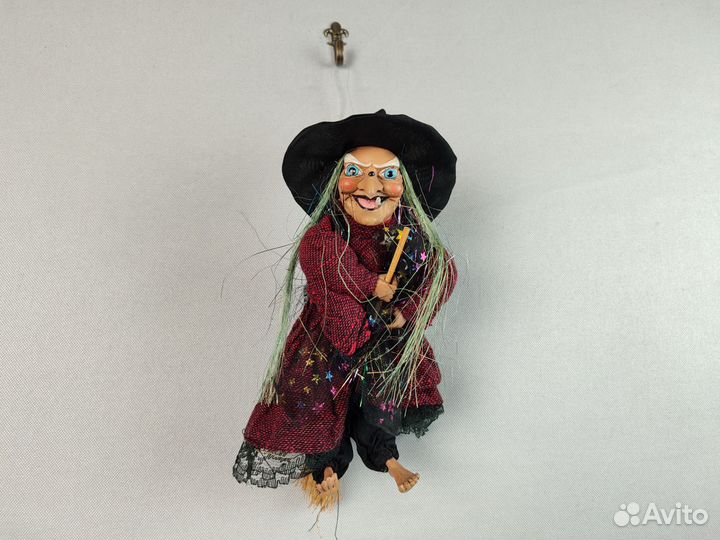 Фарфоровая кукла Баба -Яга