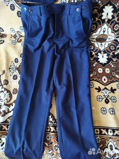 Костюм школьный