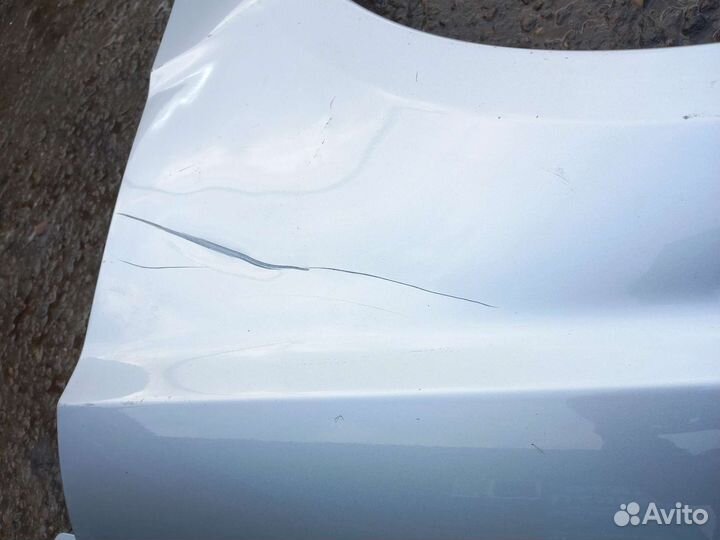 Переднее левое крыло на Весту