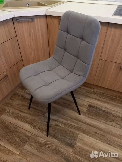 Стул мягкий серый
