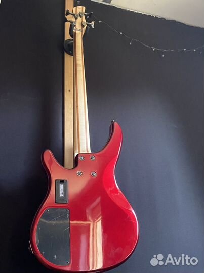 Бас гитара Yamaha trbx 304 (чехол+ремень)