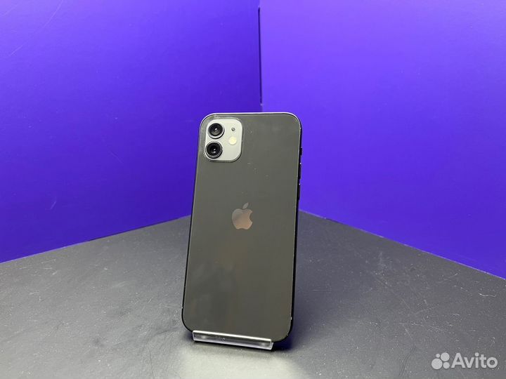 iPhone 12, 64 ГБ