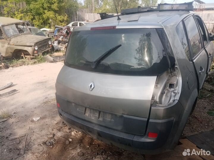 Бардачок Renault Scenic 2