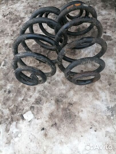 Задние пружины Фольцваген Пассат Б5+