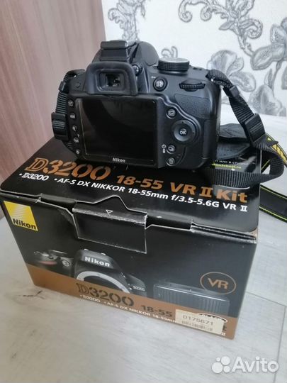 Цифровой зеркальный фотоаппарат Nikon D3200 kit