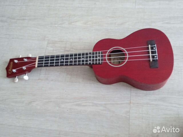 Гитара укулеле