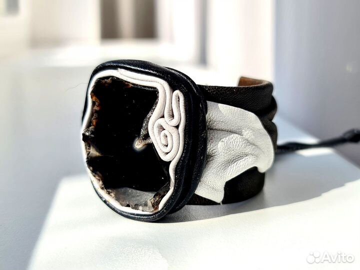 Браслеты женские, колье бижутерия