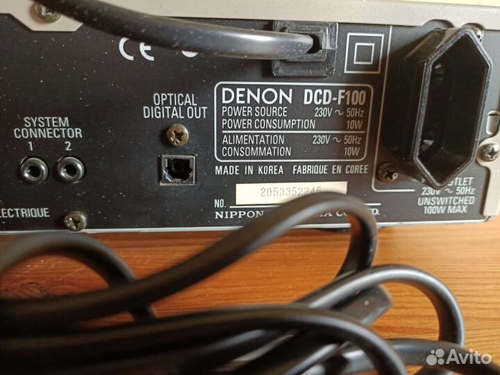 CD проигрыватель Denon DCD-F100