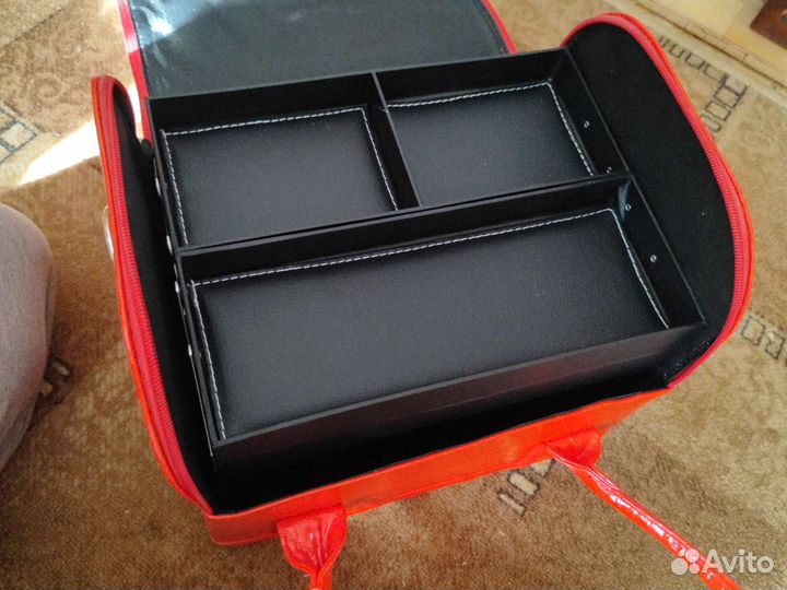 Бьюти кейс для визажиста или мастера маникюра