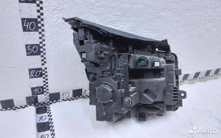 Фара левая Hyundai Santa Fe