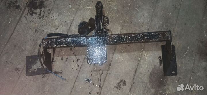 Фаркоп на ваз 2170