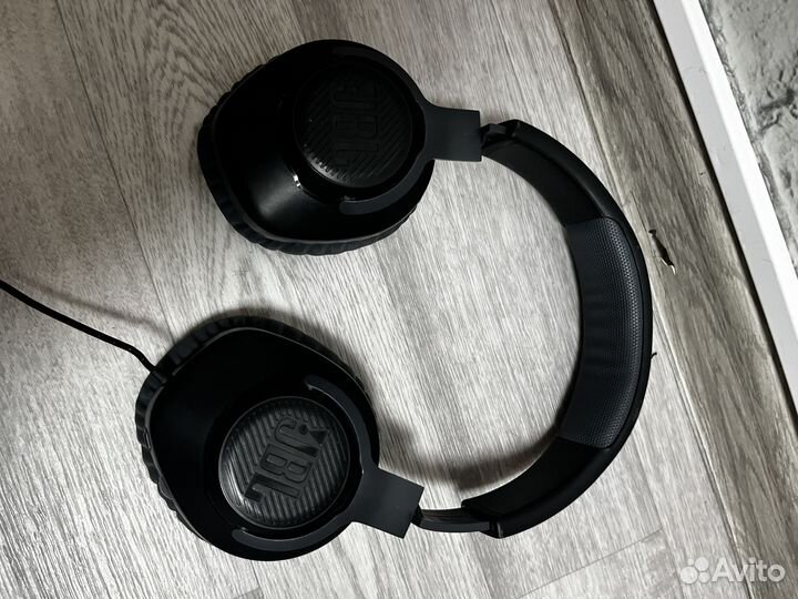 Наушники JBL