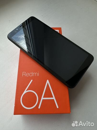 Телефон Xiaomi Redmi 6A