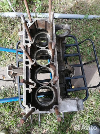 Блок целиндров азлк 412