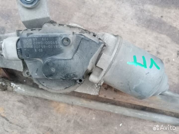 Трапеция дворников Сузуки Гранд Витара 2010 год