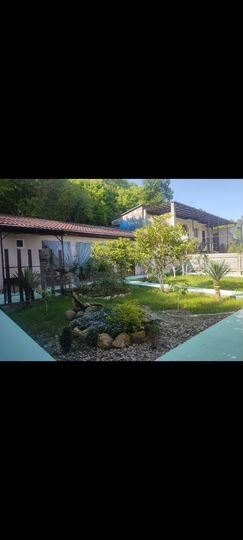 Дом 270 м² на участке 6 сот.