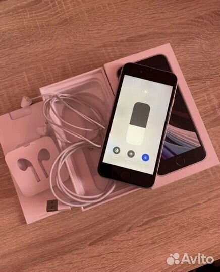 iPhone se 64gb 2020 обмен