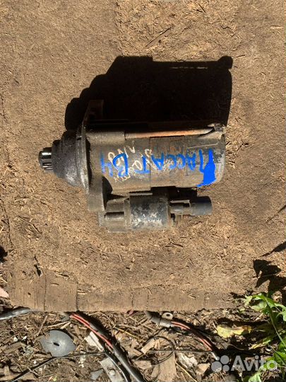 Стартер Volkswagen Passat B4 1.8