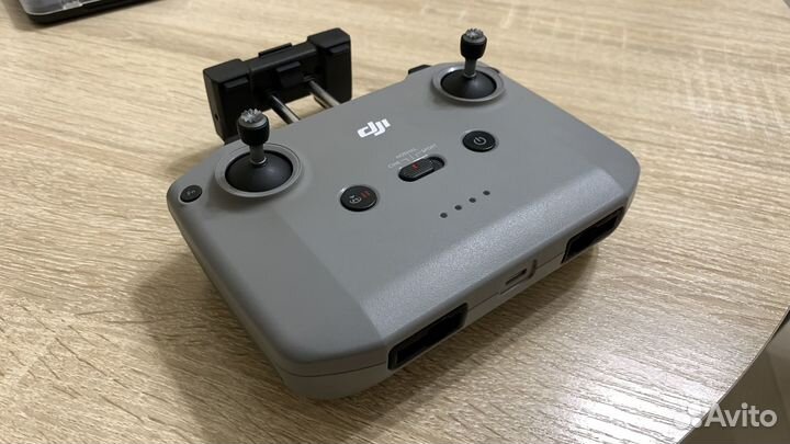 Квадрокоптер DJI Mini 2 Fly More Combo