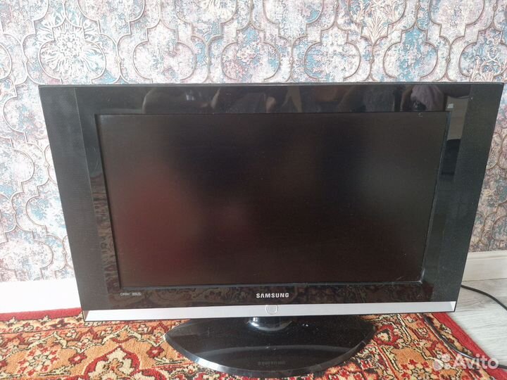 Телевизор samsung